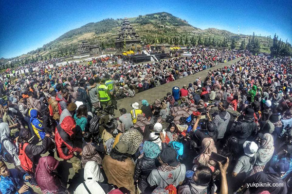 Sukses, Ribuan Manusia Serbu Dieng Culture Festival 2016