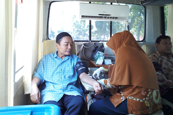Setiap Jumat, PMI Kota Cirebon Gelar Donor Darah di At-Taqwa