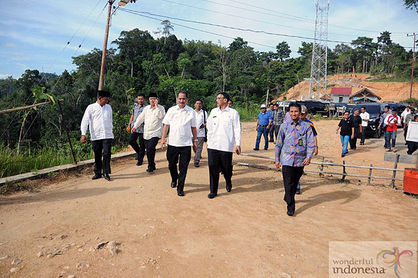 Mampir ke Mandeh, Menpar Buka TdS 2016 di Solok