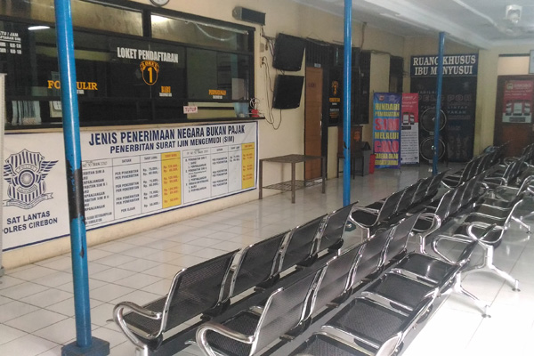 Alhamdulillah… Ribuan SIM Menunggu Pemiliknya di Polres Cirebon