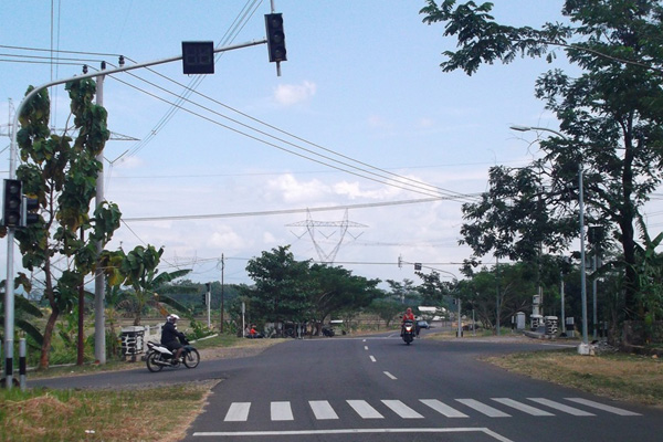 Traffic Light di Jalan Lingkar Cigasong Mati