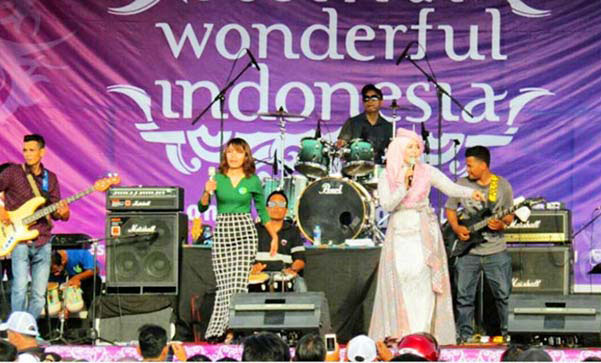 Konser Wonderful Indonesia Goyang Perbatasan Entikong