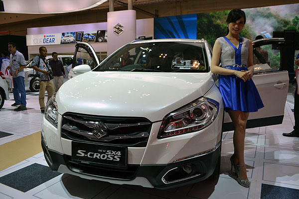 Suzuki Luncurkan SX4 S-CROSS, Crossover Premium Generasi Baru