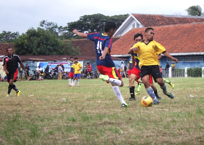 Turnamen Sepak Bola Antar Dusun Meriahkan Agustusan di Bandorasawetan