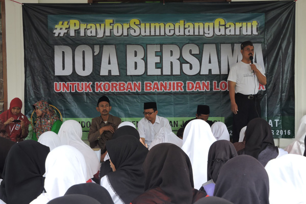 Yayasan Al Mizan Istigosah Doakan Korban Bencana Garut