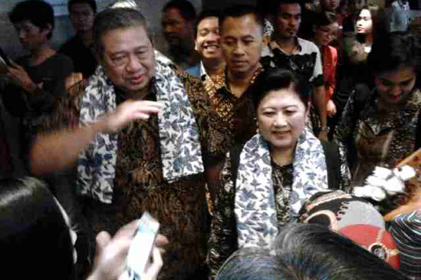 SBY Kunjungi Sentra Perkebunan Mangga Gedong Gincu di Cirebon