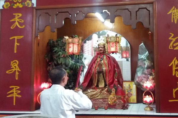 Vihara Boen San Tong Sebar 500 Undangan HUT Dewi Pek Ku