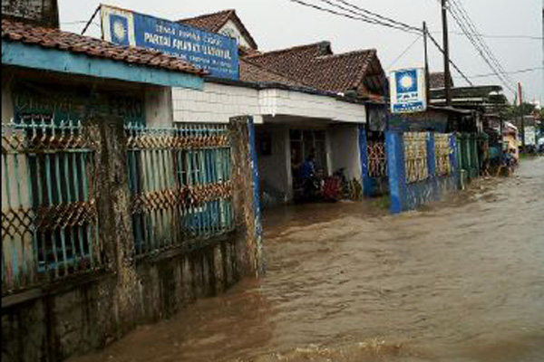 Sungai Cisarongge Meluap, Cikijing Rawan Banjir