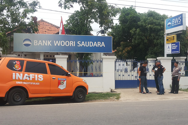 Polisi Bentuk Tim Khusus Buru Perampok Bank Woori Indramayu