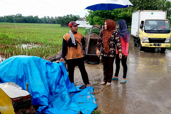 Dewan Reses, Warga Indramayu Ingin Jalan Mulus