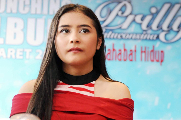 Prilly Latuconsina, Belajar Dewasa