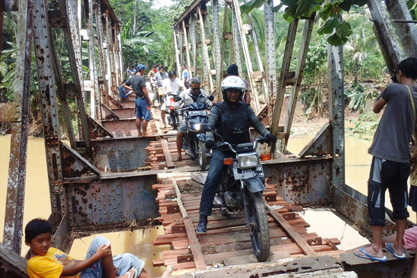 Jembatan KA di Pangandaran Jadi Jalur Alternatif