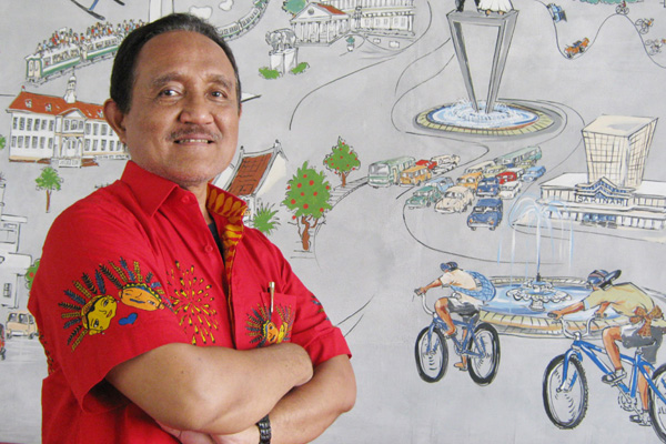 Arief Djoko Budiono, 20 Tahun Jadi Juru Taman Istana; Bu Tien Titip Jaga Pohon Beringin