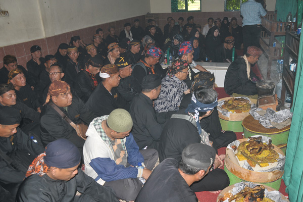 Ratusan Kuwu Solid, Peringati Haul Mbah Kuwu Sangkan Cirebon