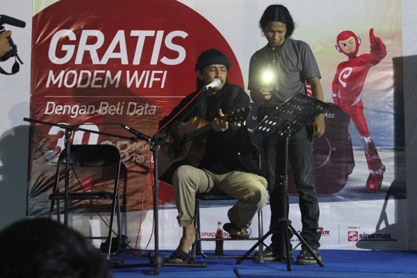 Pegiat Sastra hingga Anggota Dewan Apresiasi Launching Malam Puisi Radar Cirebon