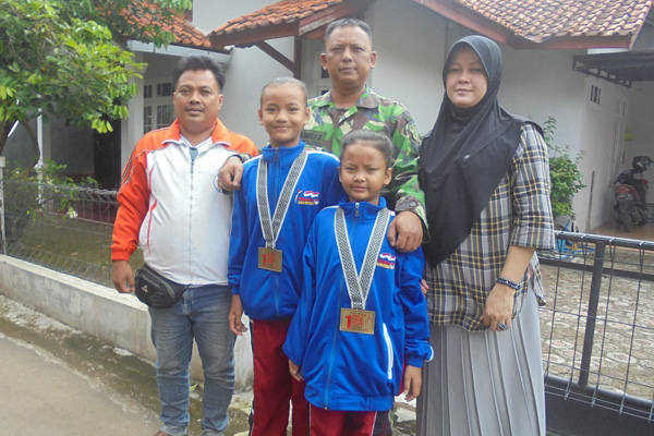 Juara Karate Butuh Matras