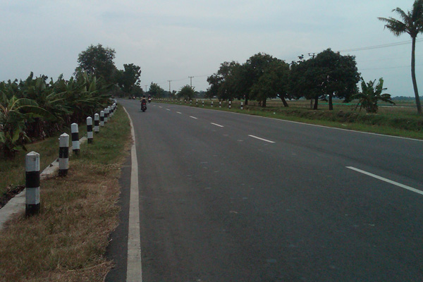 Jalan Indramayu-Majalengka Butuh Penerangan