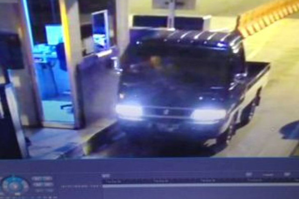 Mobil Curian Terekam CCTV Masuk Tol Cipali