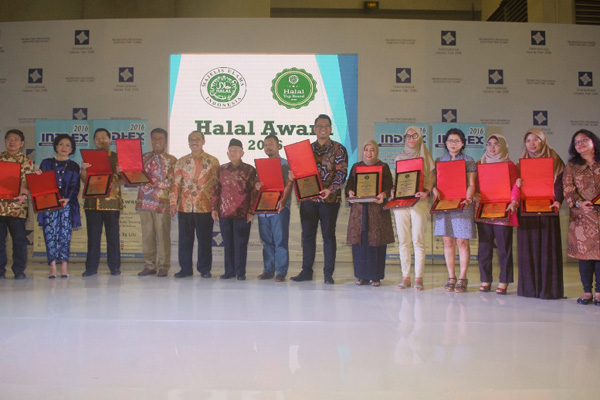 Majalengka Raih Halal Awards 2016