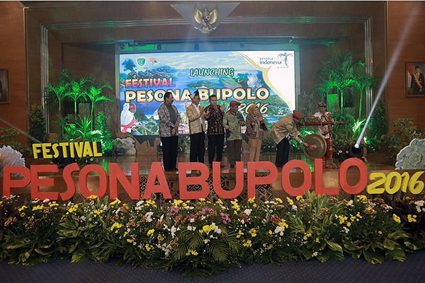 Kemenpar Hidupkan Festival Bupolo Pulau Buru di Namlea