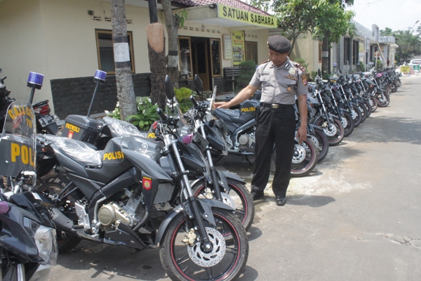 Polres Kuningan dapat Bantuan 45 Unit Motor Patroli