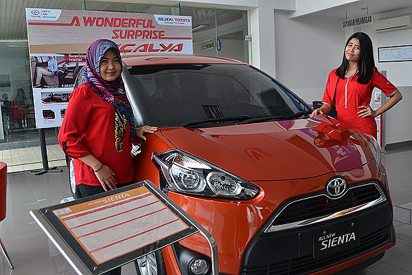 Rejeki Toyota Cirebon, DP Murah di Showroom Event