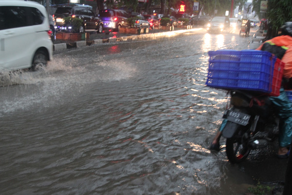 Pemuda-Cipto Langganan Banjir, Tapi Belum Dibenahi