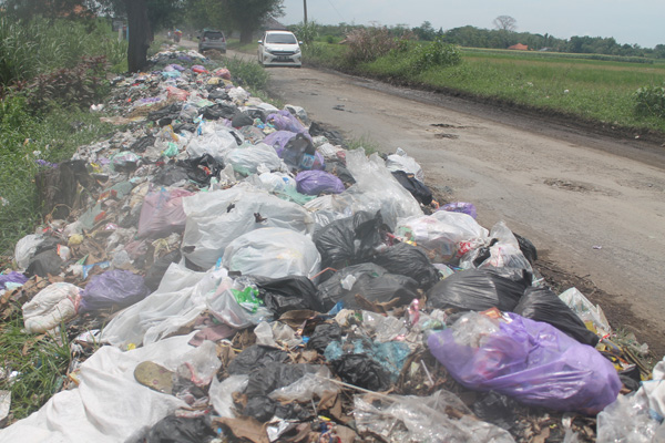 Aktivis Lingkungan Kritik Penanganan Sampah di Kabupaten Cirebon