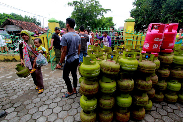 Warga Cirebon Timur Kesulitan Gas Melon