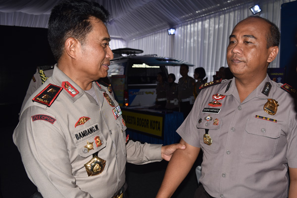 Warga Cirebon Lapor Polisi Cukup lewat HP Android, Begini Caranya