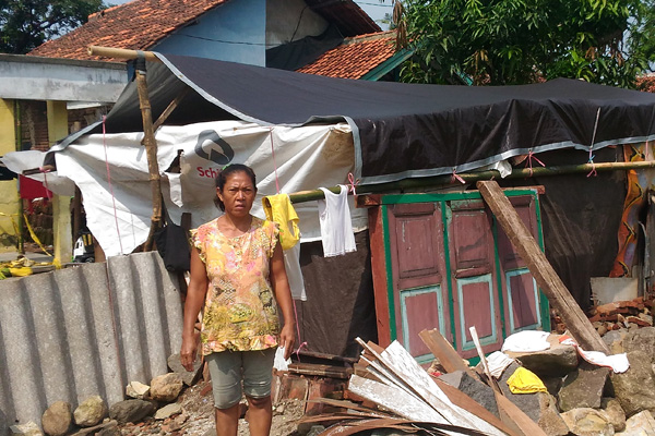 Rumah Janda 3 Anak Ini Ambruk, Belum Dibantu Pemerintah