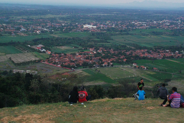 Disporabudpar Majalengka Cari Bibit Atlet Paralayang