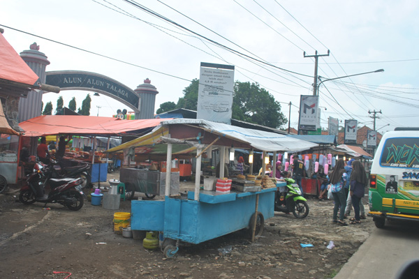 Pasar Malam di Talaga Alternatif Hiburan Keluarga