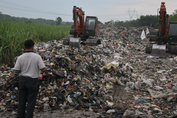 Waduh, Bau TPA Ciledug Ganggu Warga Brebes