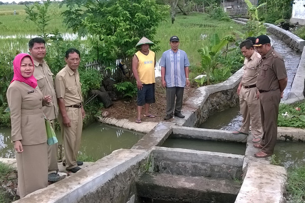 Irigasi Pertanian Urat Nadi Bagi Warga Rawadalem