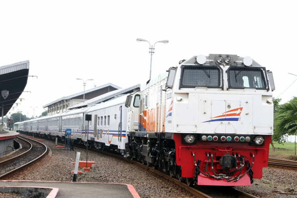 KAI Daop 3 Luncurkan Kereta Tambahan untuk Weekend ke Bandung