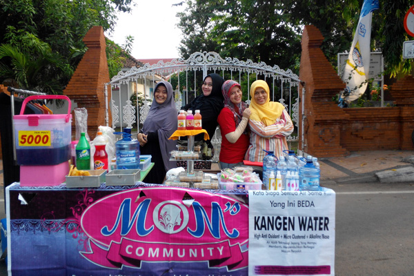 Moslem Mother’s (MoM’s) Community Cirebon; Buka Pintu Rejeki, Punya  1.300 Data Base Anak Yatim