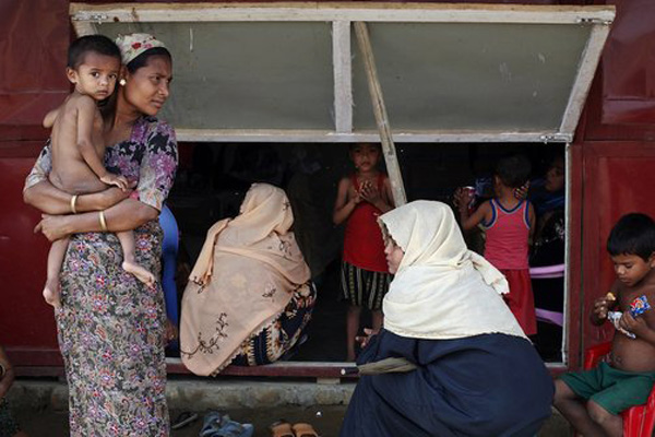 Masyarakat Cirebon Baca Doa Qunut Nazilah untuk Muslim Rohingya