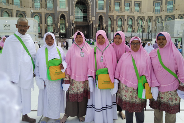 Jamaah Umrah Darul Falah Tour (8); Pembuat Kayu Nisan Akhirnya Bisa ke Tanah Suci