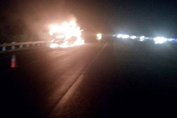 Bus PO Haryanto Mendadak Hangus Terbakar di Tol Palikanci