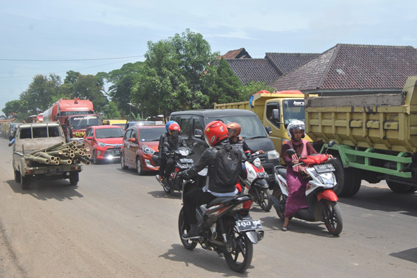 Pelebaran Jalan, Cigasong-Jatiwangi Masih Macet