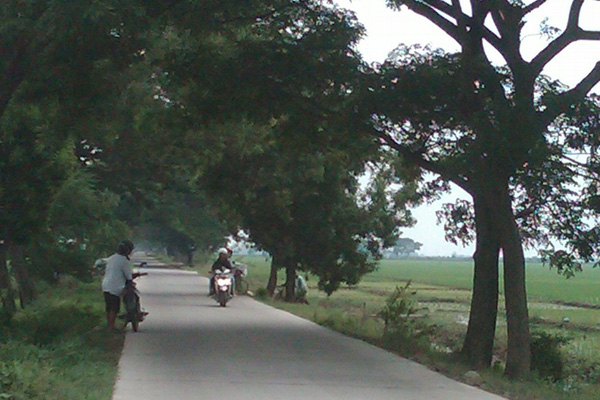 Musim Hujan, Pengguna Jalan Tlakop Waswas