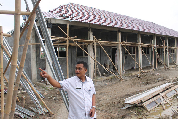 Pembangunan Gedung SMAN 1 Sukra Molor