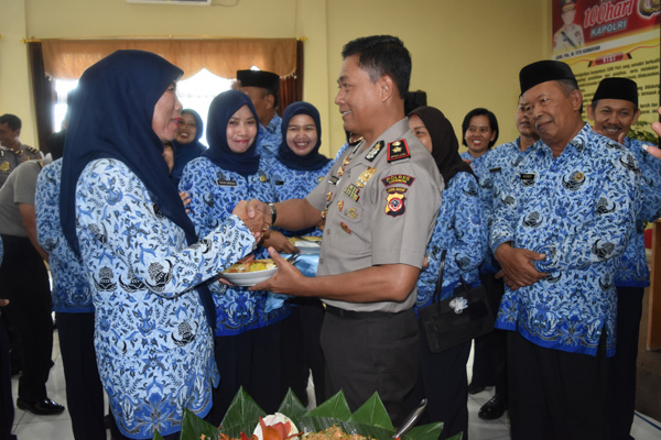 Peringati HUT Kopri, Wakapolres Cirebon Sampaikan Pesan Jokowi