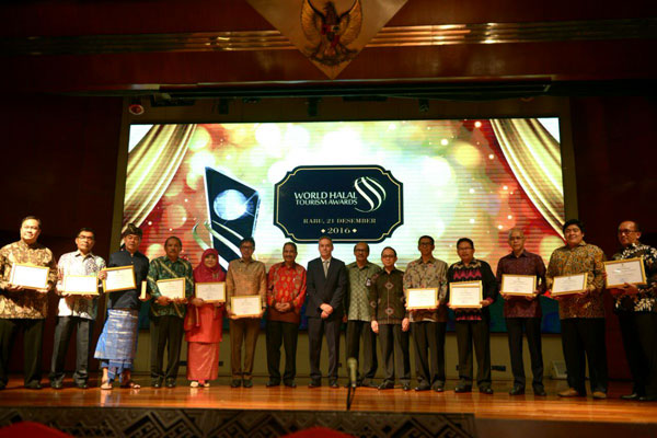 Hadiah Akhir Tahun 2016, Kemenpar Borong 12 World Halal Tourism Awards