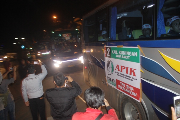 Seribu Lebih Warga Kuningan yang Berangkat Ikut Aksi 212