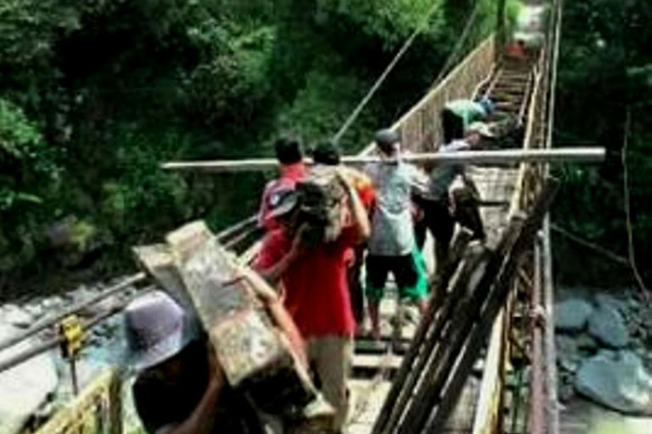 Jembatan Gantung Pasirayu Sindang Diperbaiki