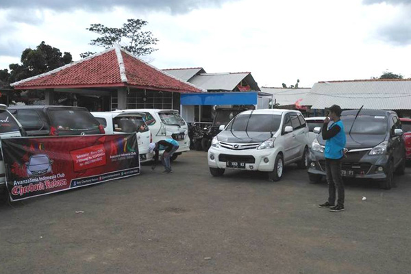 Jalan Menuju Lokasi Wisata Paralayang Masih Sempit