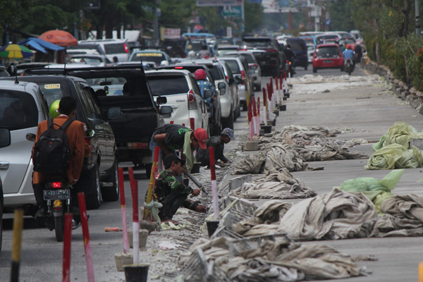 Lajur Kedua Mulai Dibeton, Macet Jl Cipto Bakal Tambah Parah