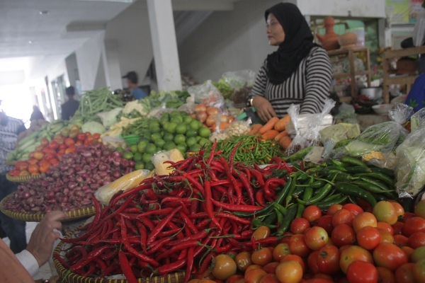 Jelang Tahun Baru, Harga Sembako Meroket